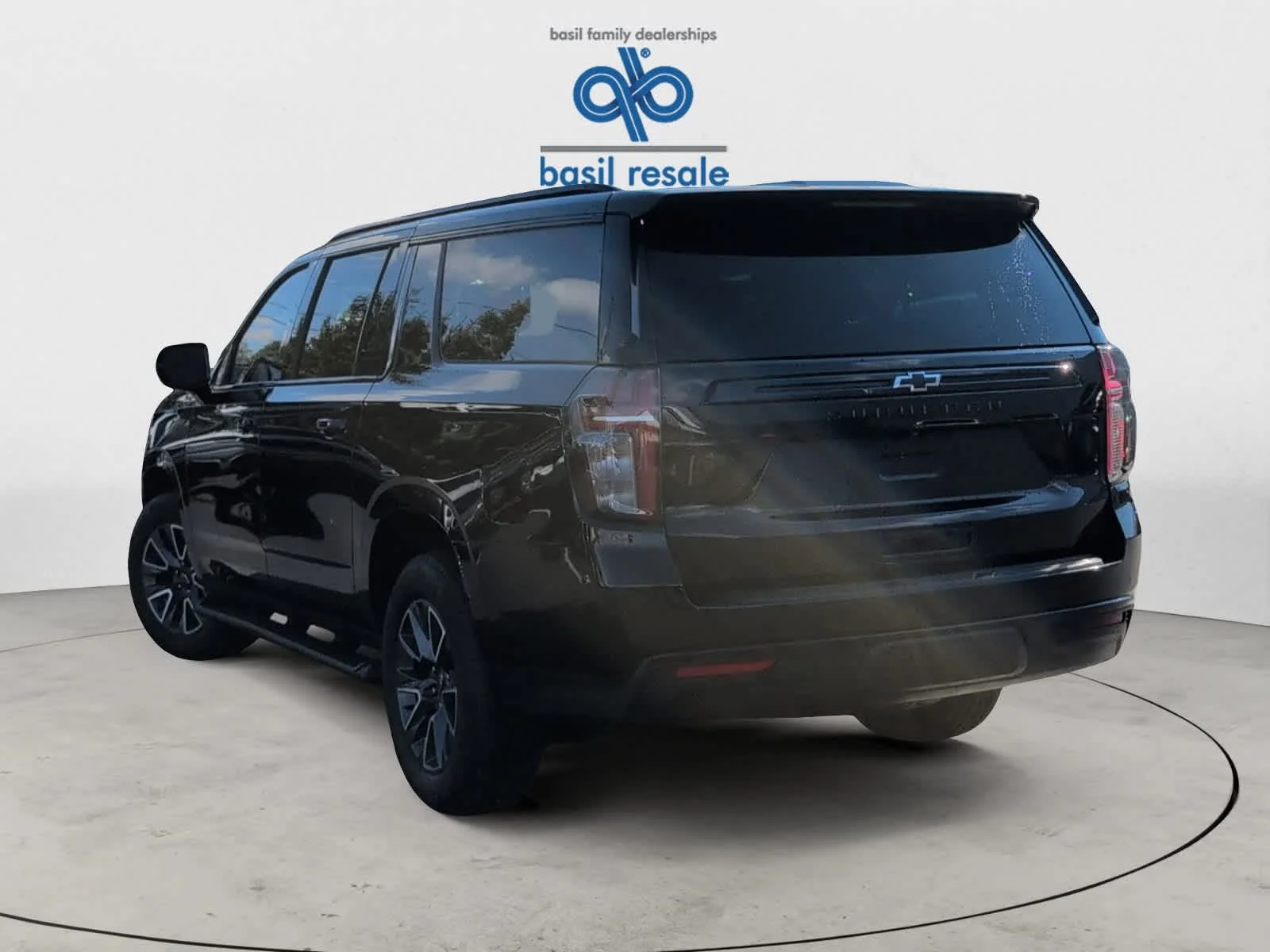 Used 2023 Black Chevrolet Z71 image 7