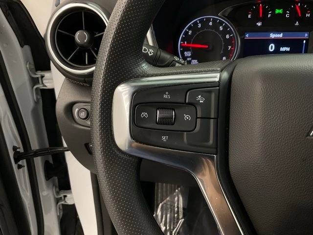 Used 2025 White Chevrolet LT image 12