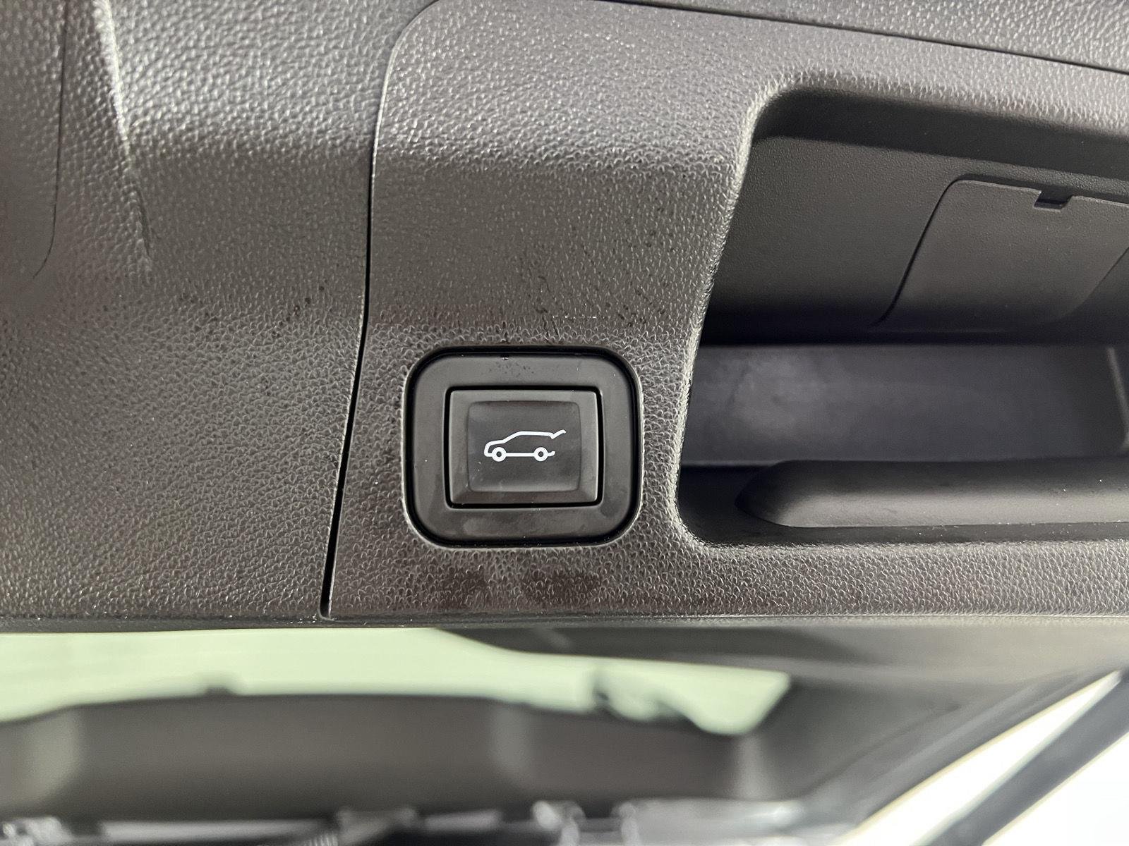 Used 2023 Sterling Metallic GMC SLT image 54