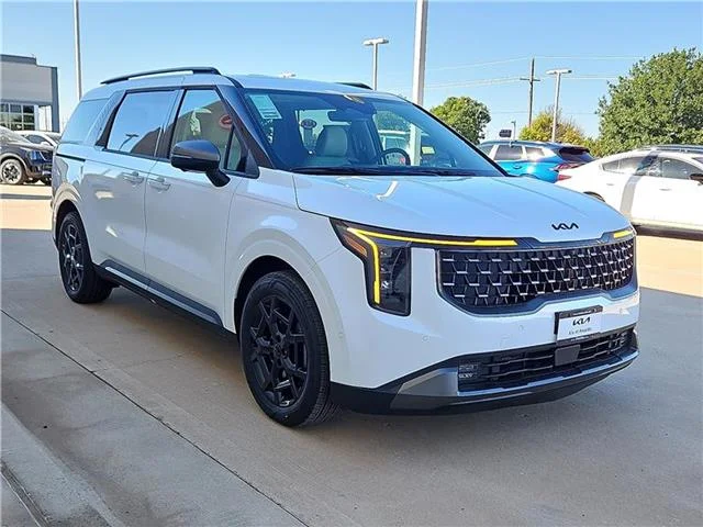 New 2026 Snow White KIA SX Passenger image 4