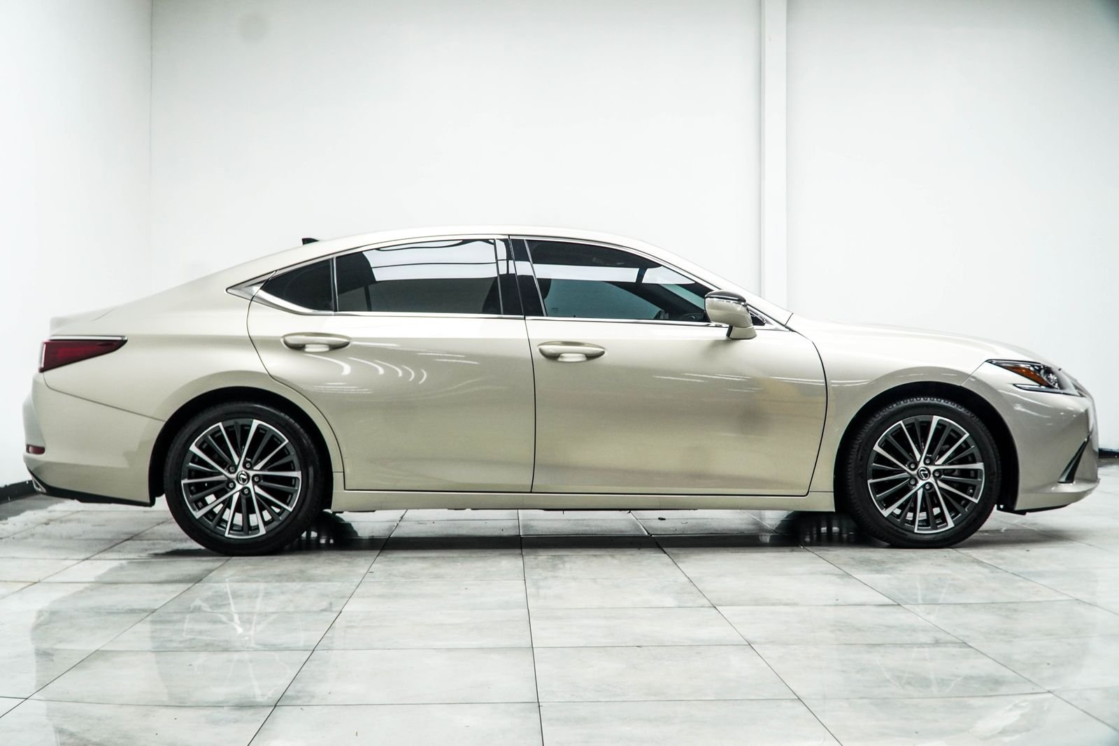 Used 2023 Beige Lexus 350 image 8