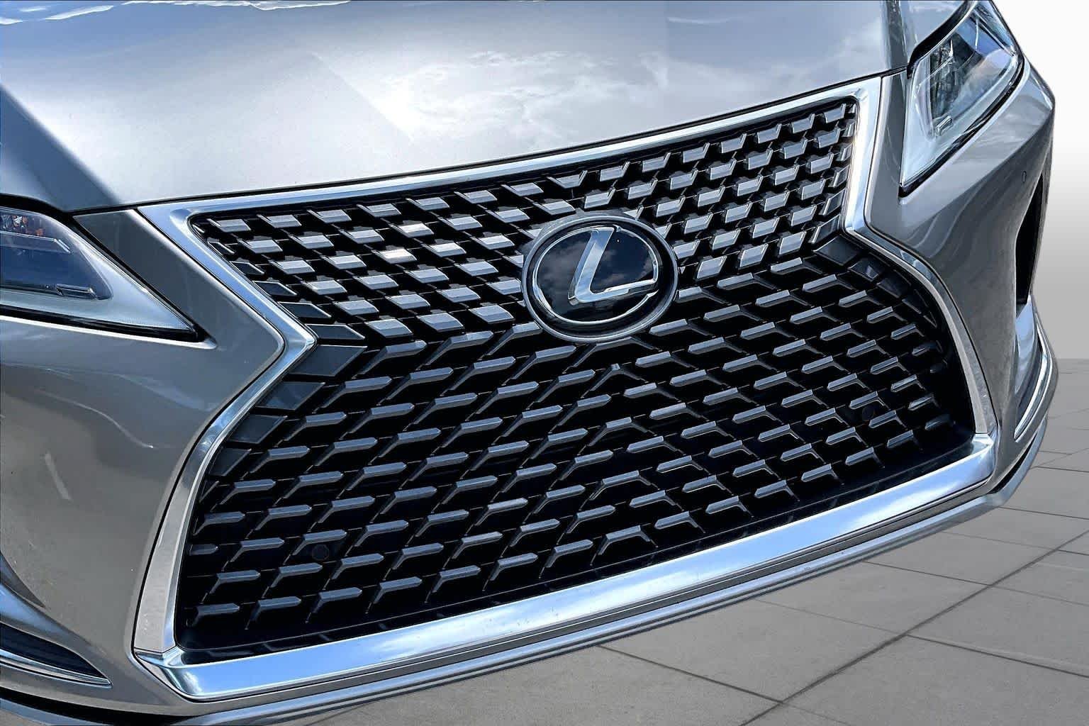 Certified Used 2020 Atomic Silver Lexus  image 30