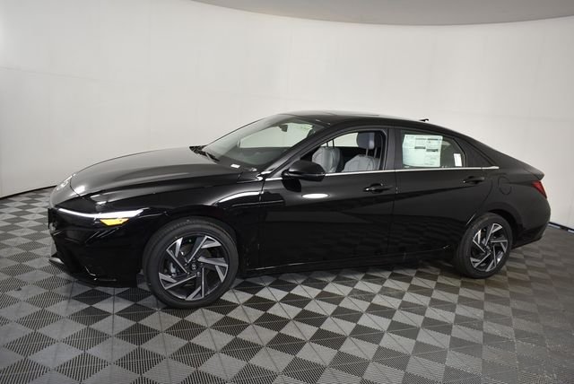 New 2026 Black Hyundai Limited image 4