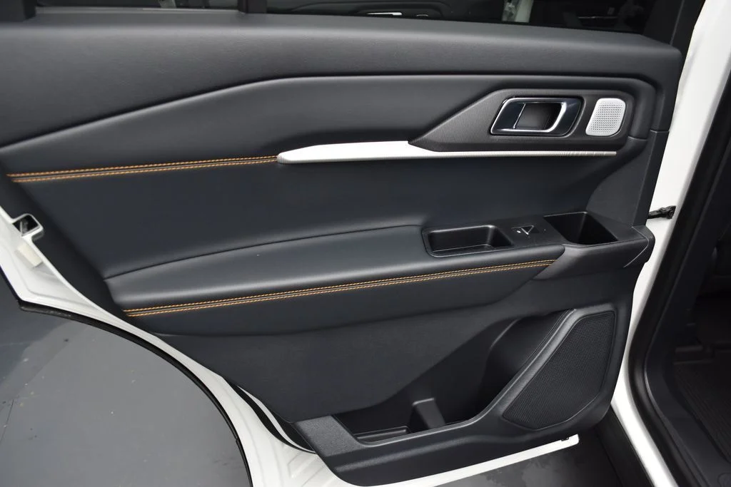 New 2026 White Ford Tremor image 19