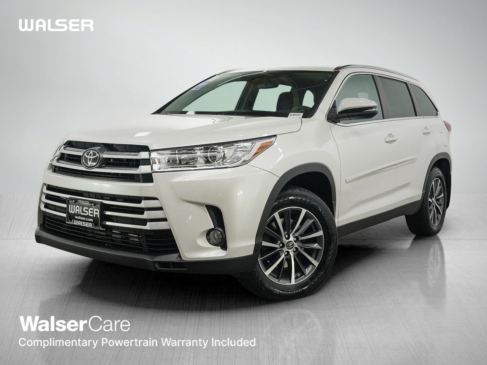 Used 2019 Blizzard Pearl Toyota XLE V6 AWD image 1