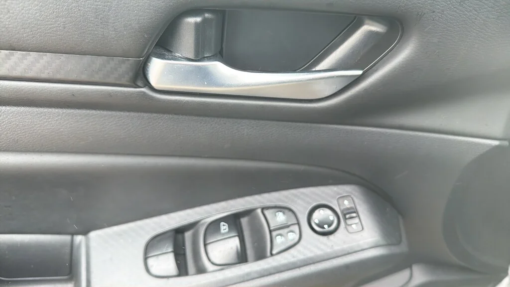 Used 2025 Gun Metallic Nissan SV image 18
