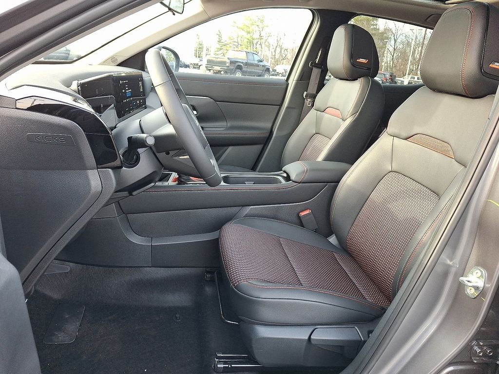New 2026 Gray Nissan SR image 9