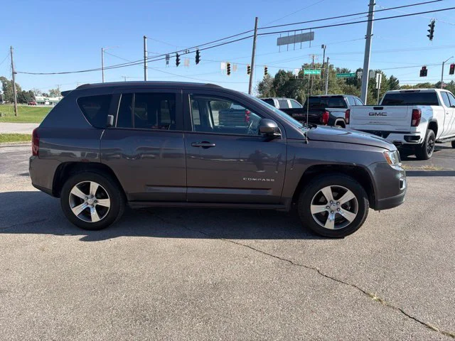 Used 2017 Gray Jeep Latitude image 5