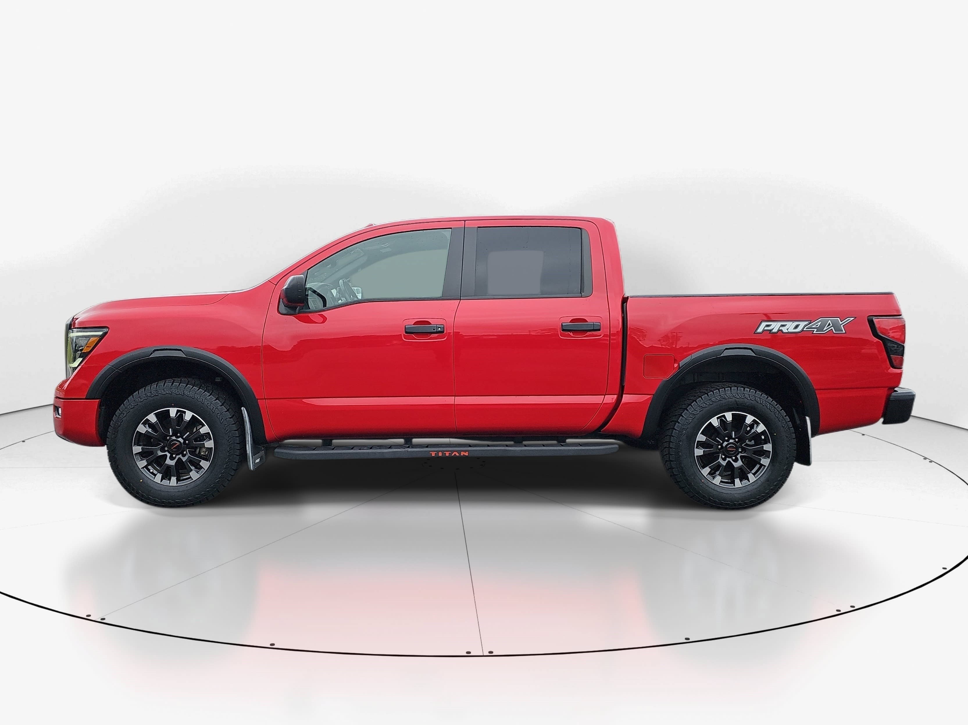 Used 2021 Red Alert Nissan PRO-4X image 6