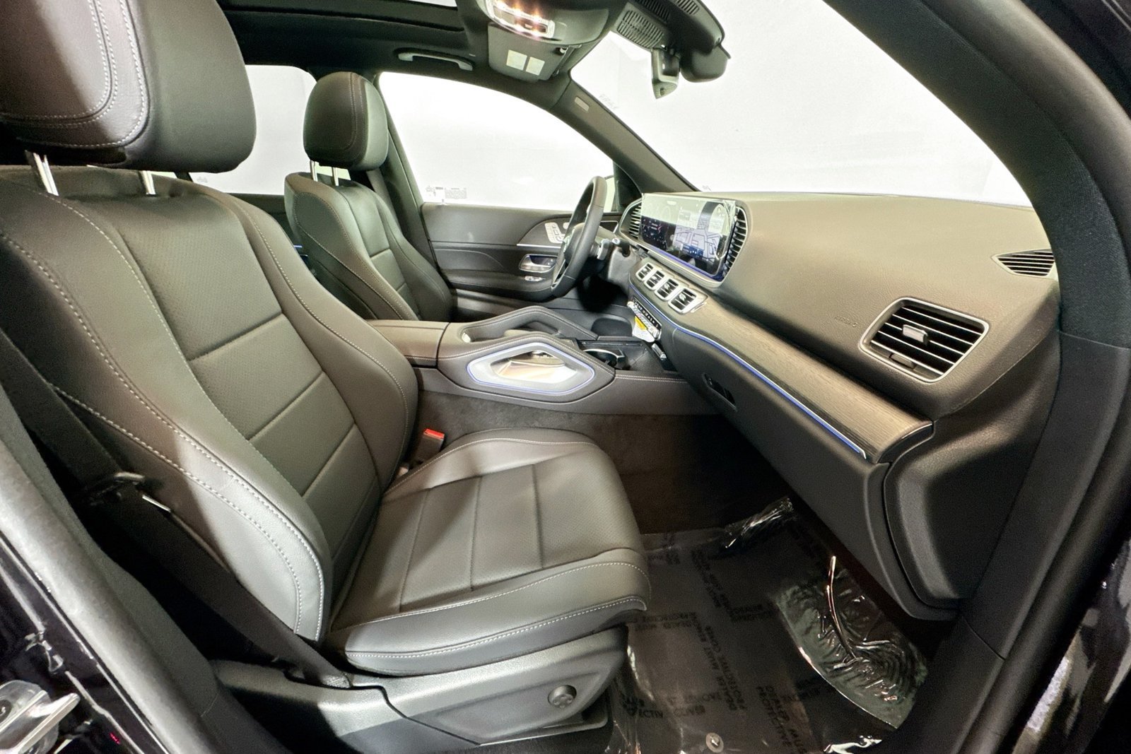 New 2026 Obsidian Black Metallic Mercedes-Benz GLE 350 image 26