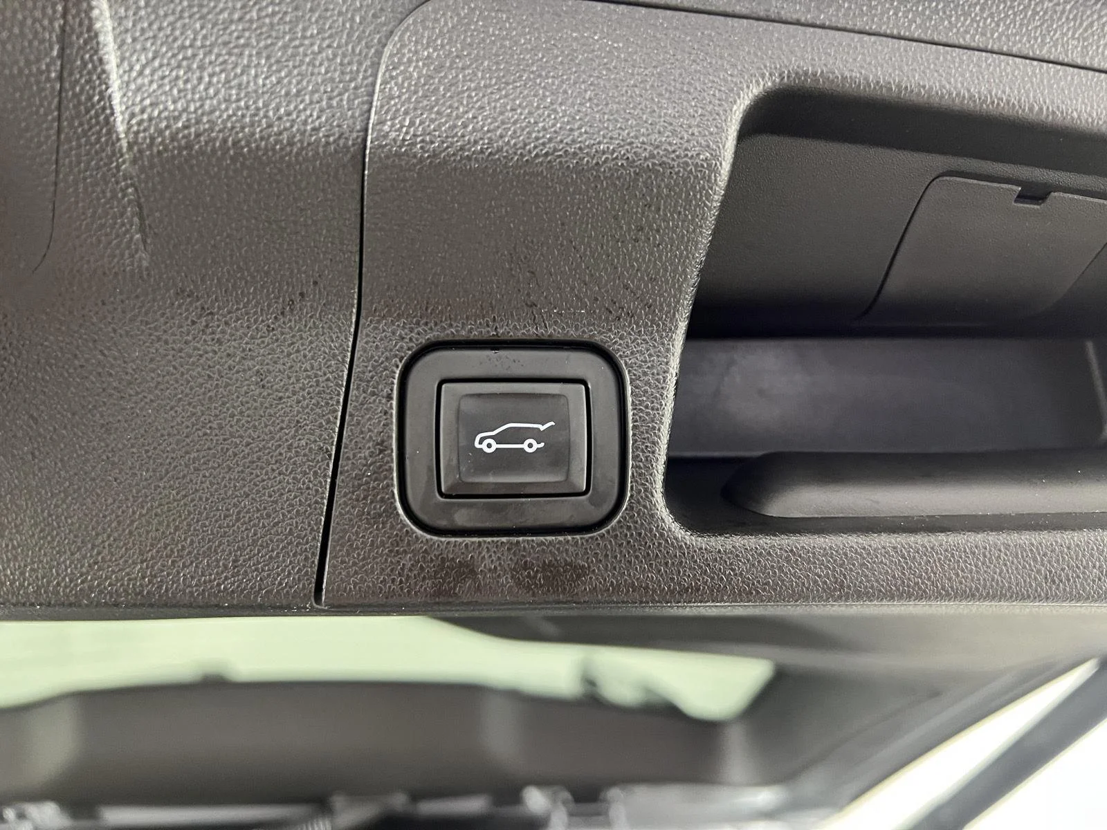 Used 2023 STERLING METALLIC GMC SLT image 54