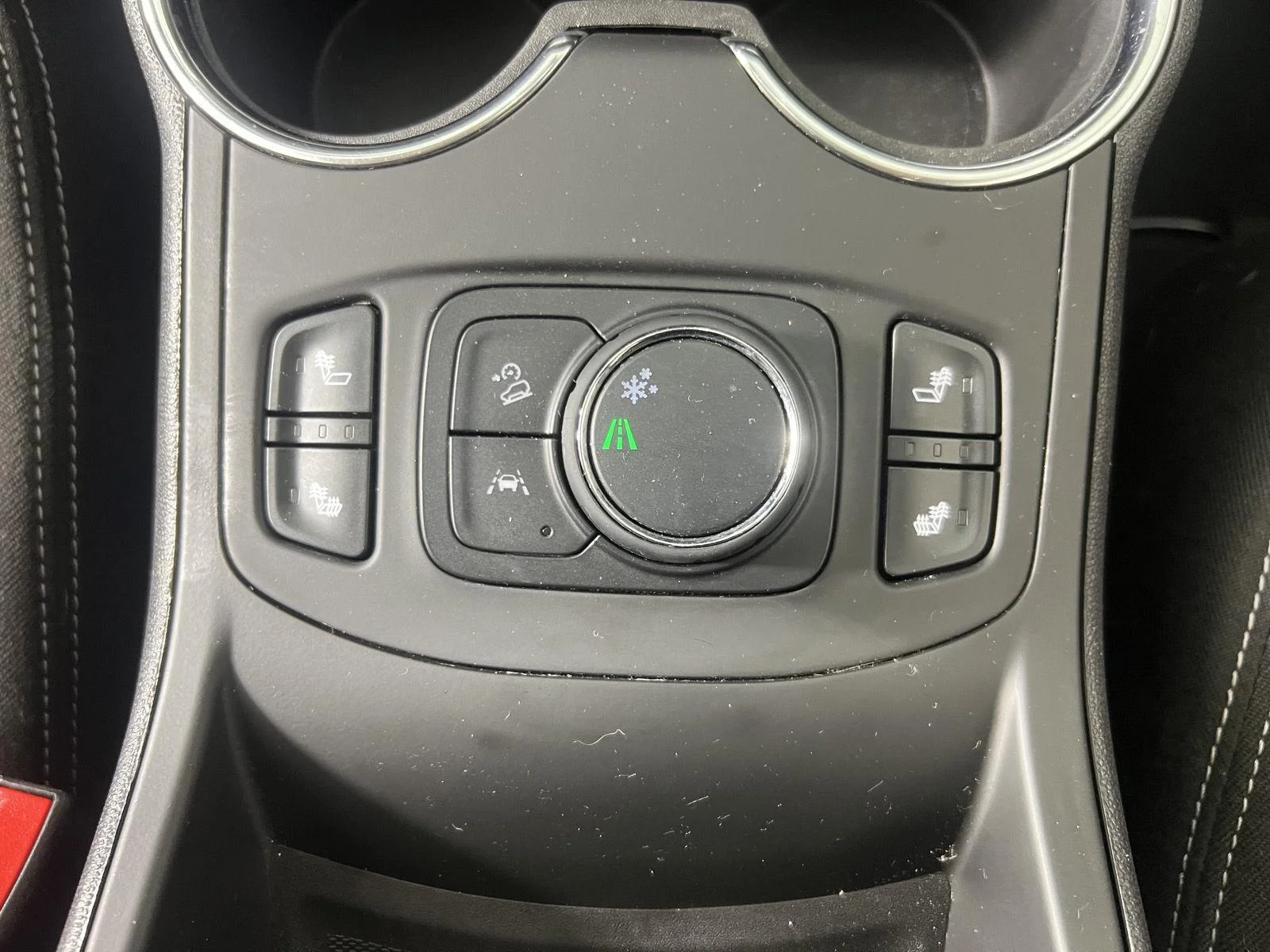 Used 2024 Summit White GMC SLE image 20
