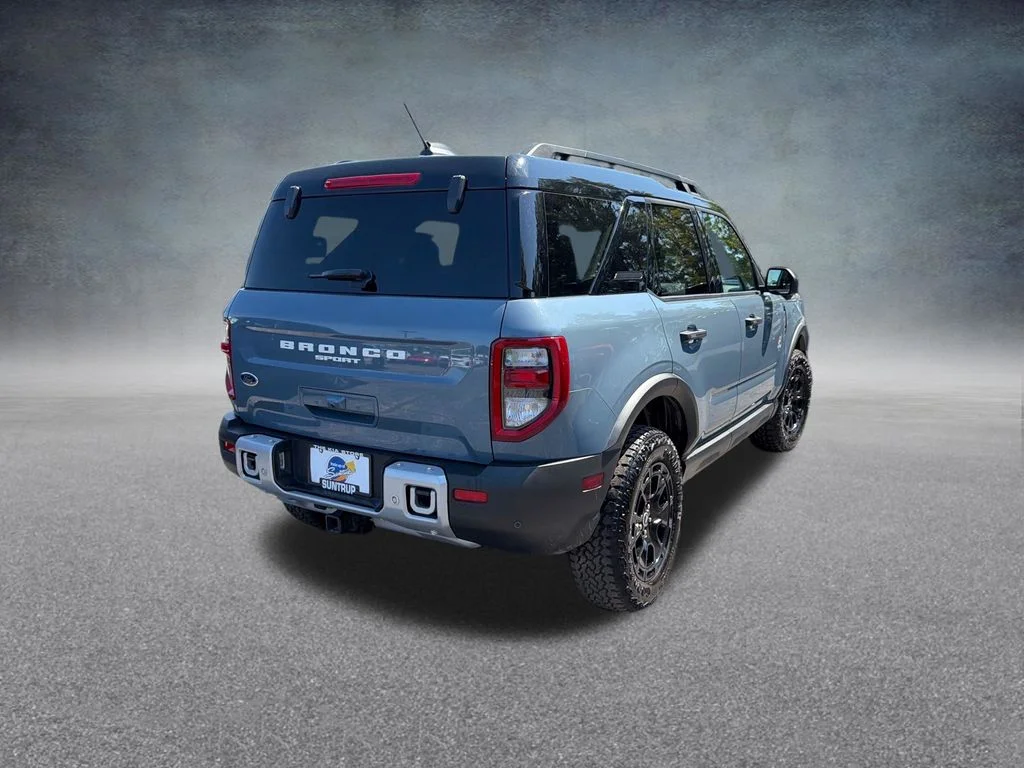Used 2025 Gray Ford Outer Banks image 6
