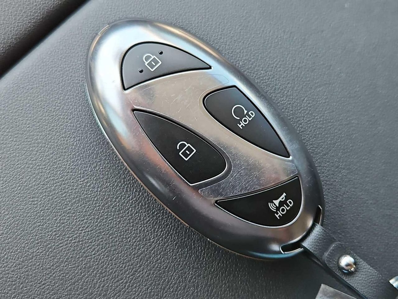 New 2026 Titan Charcoal Pearl Hyundai SEL Premium 7P image 34