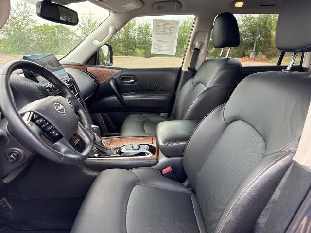 Used 2023 Gray Nissan SL image 9