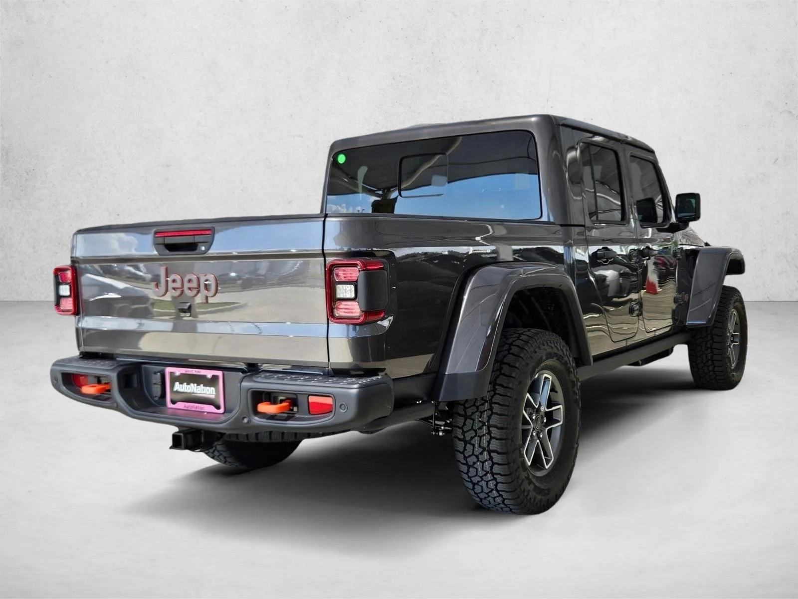 New 2026 Granite Crystal Metallic Clear-Coat Exterior Paint Jeep Mojave X image 2