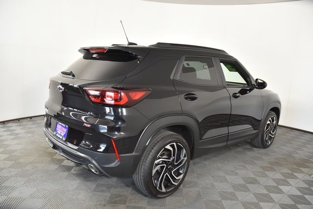 Used 2025 Black Chevrolet RS image 11