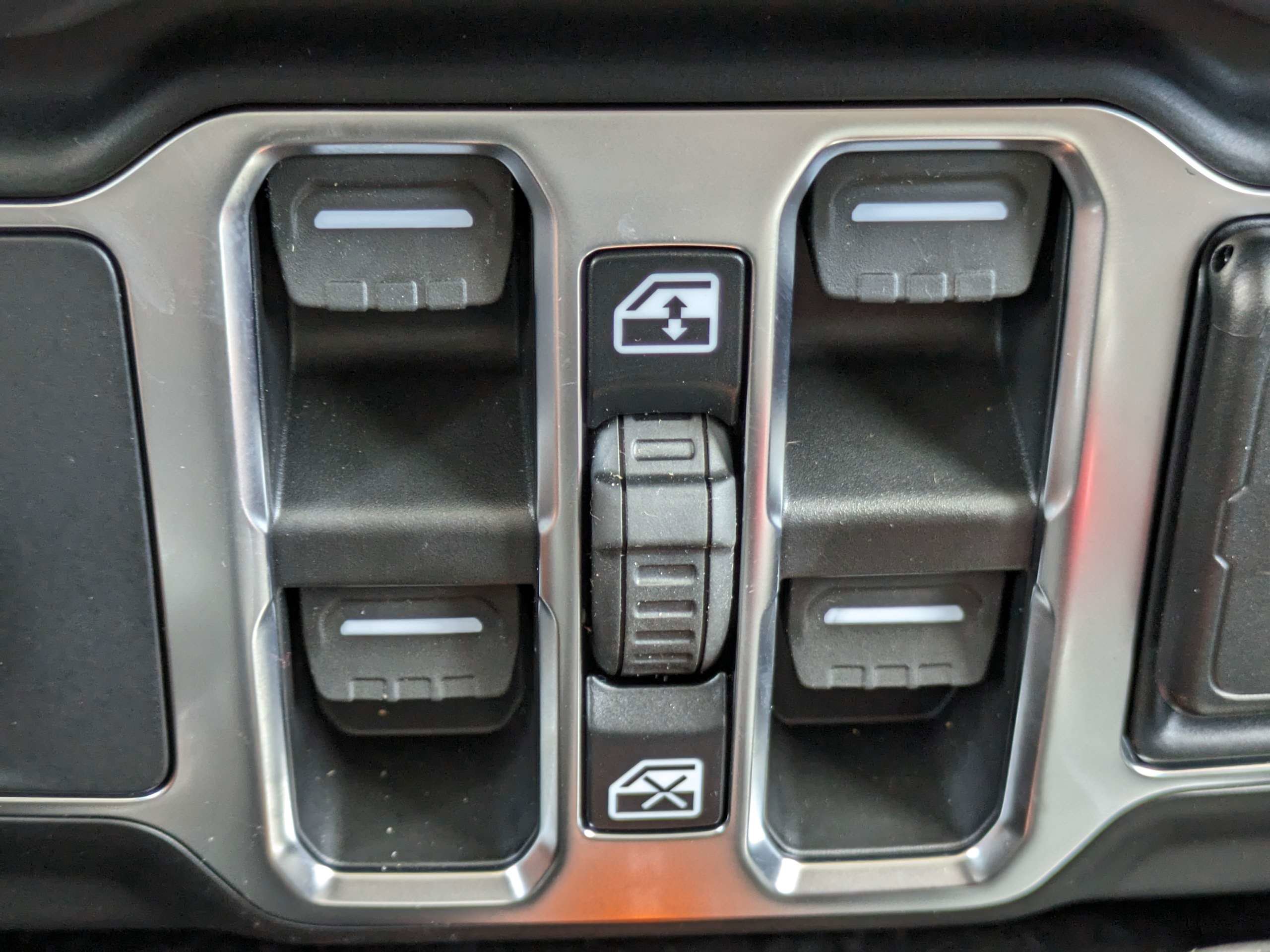 New 2026 Reign Exterior Paint Jeep Sahara image 24