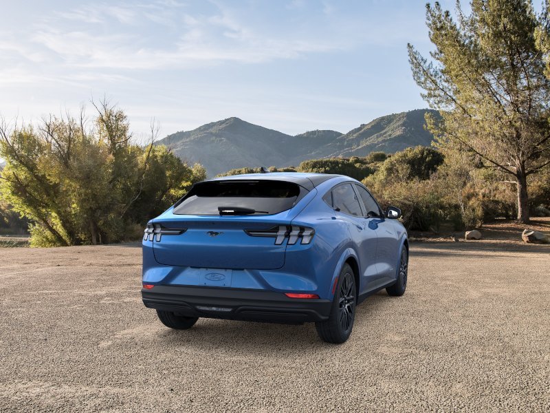 New 2026 Velocity Blue Metallic Ford Premium image 38