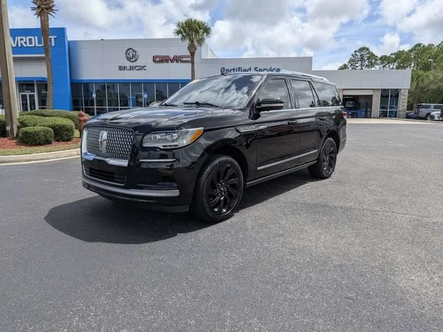 Used 2022 Infinite Black Lincoln Standard image 6