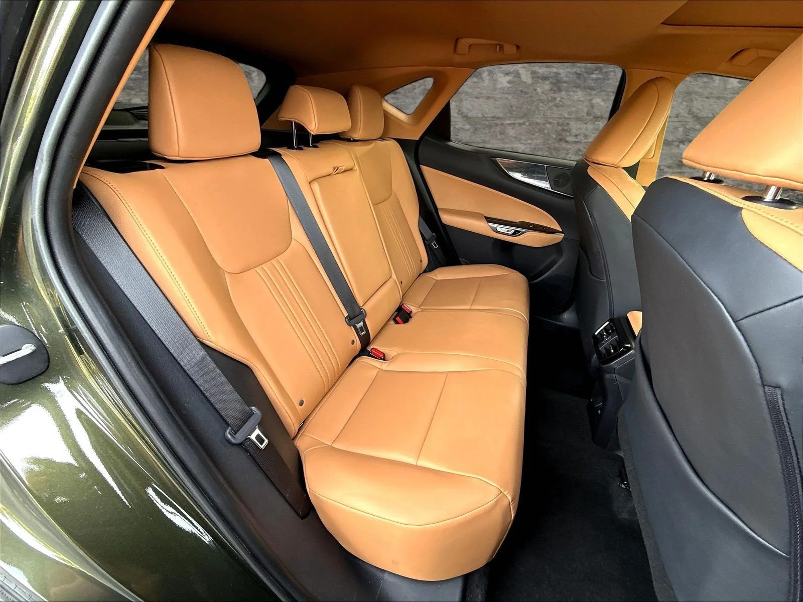 Used 2022 NORI GREEN PEARL Lexus  image 27