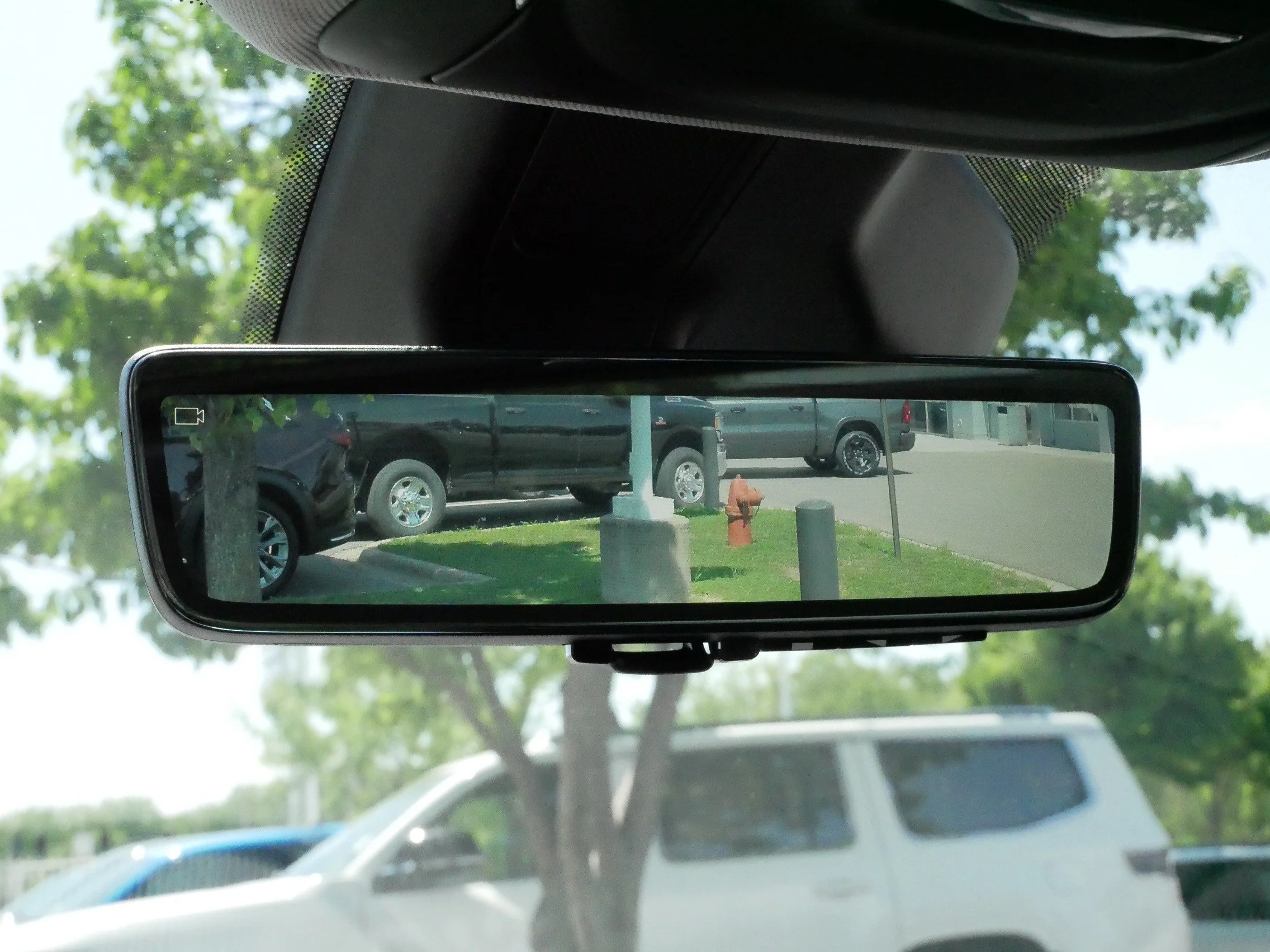 Used 2022 Bright White Clearcoat Jeep  image 37