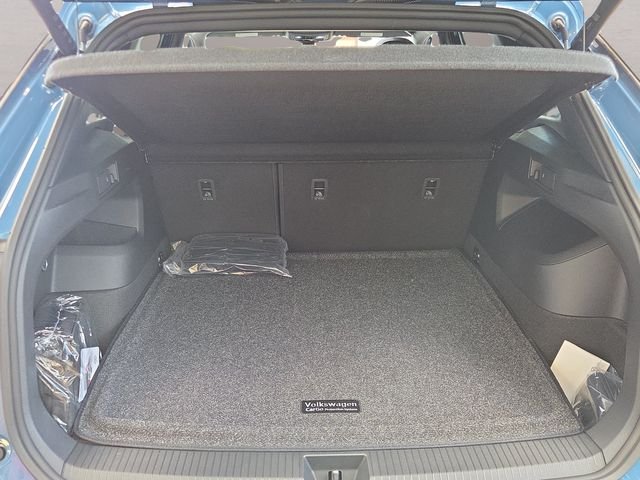 New 2026 Monterey Blue Pearl Volkswagen 2.0T SE R-Line Black image 22