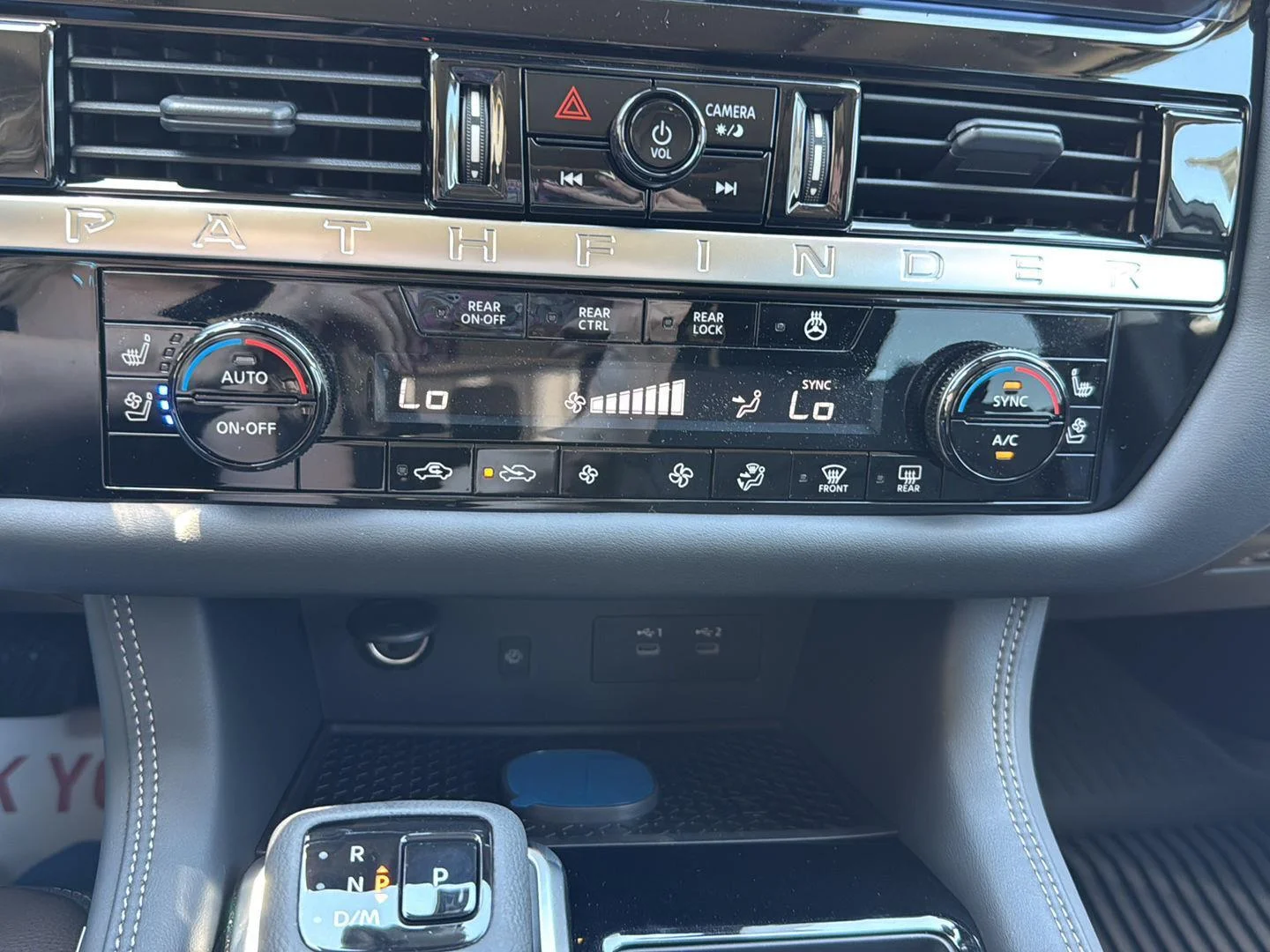 New 2026 Boulder Gray Pearl/Super Black Nissan Platinum image 4