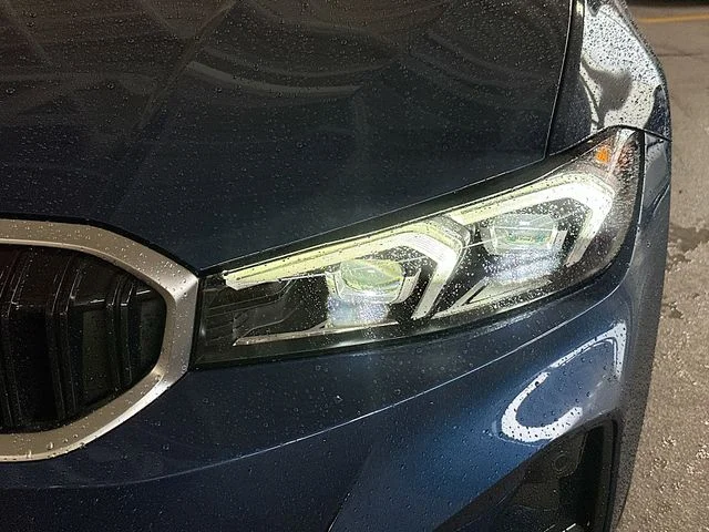 Used 2023 Blue BMW 330i image 30