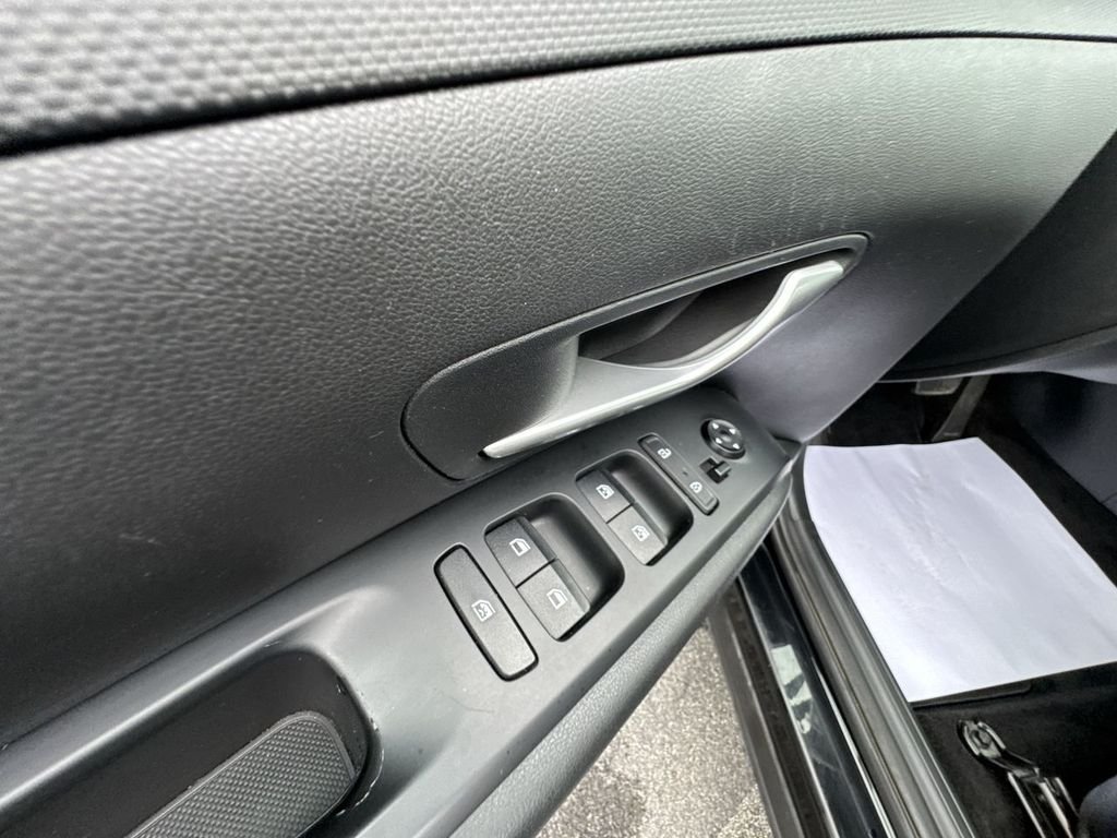 Certified Used 2022 Black Hyundai SEL Premium image 19