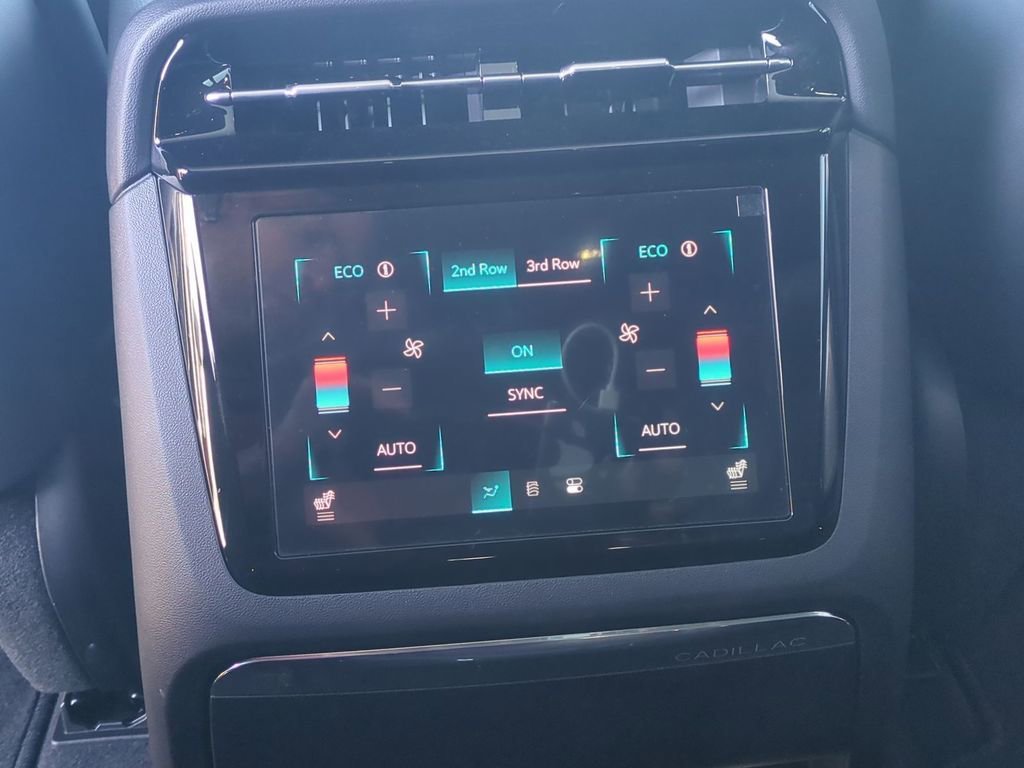 2025 Cadillac Escalade IQ Sport 2 - Photo 31