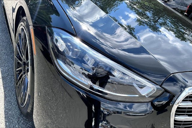 Used 2022 Black Mercedes-Benz S 580 image 24