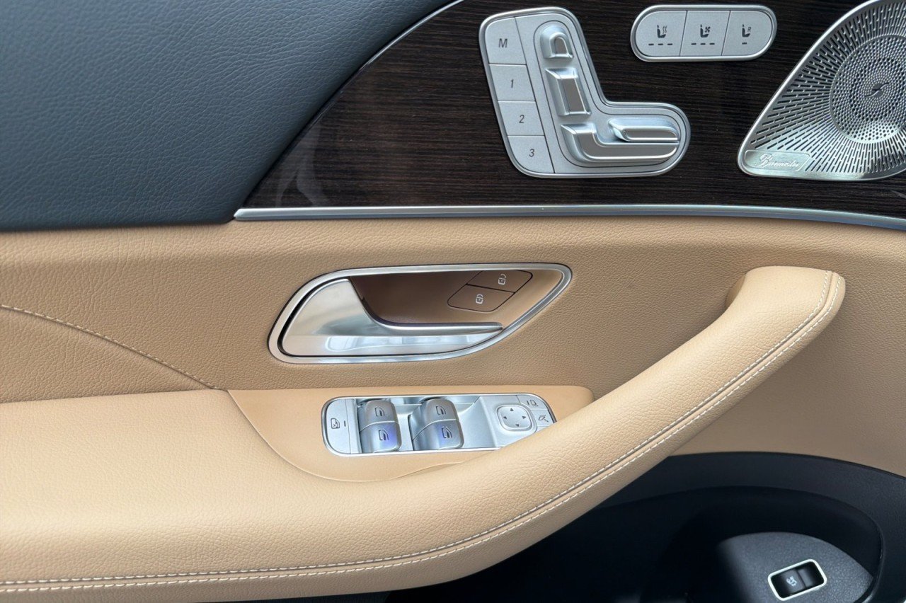 New 2026 Polar White Mercedes-Benz GLS 450 4MATIC® SUV image 10