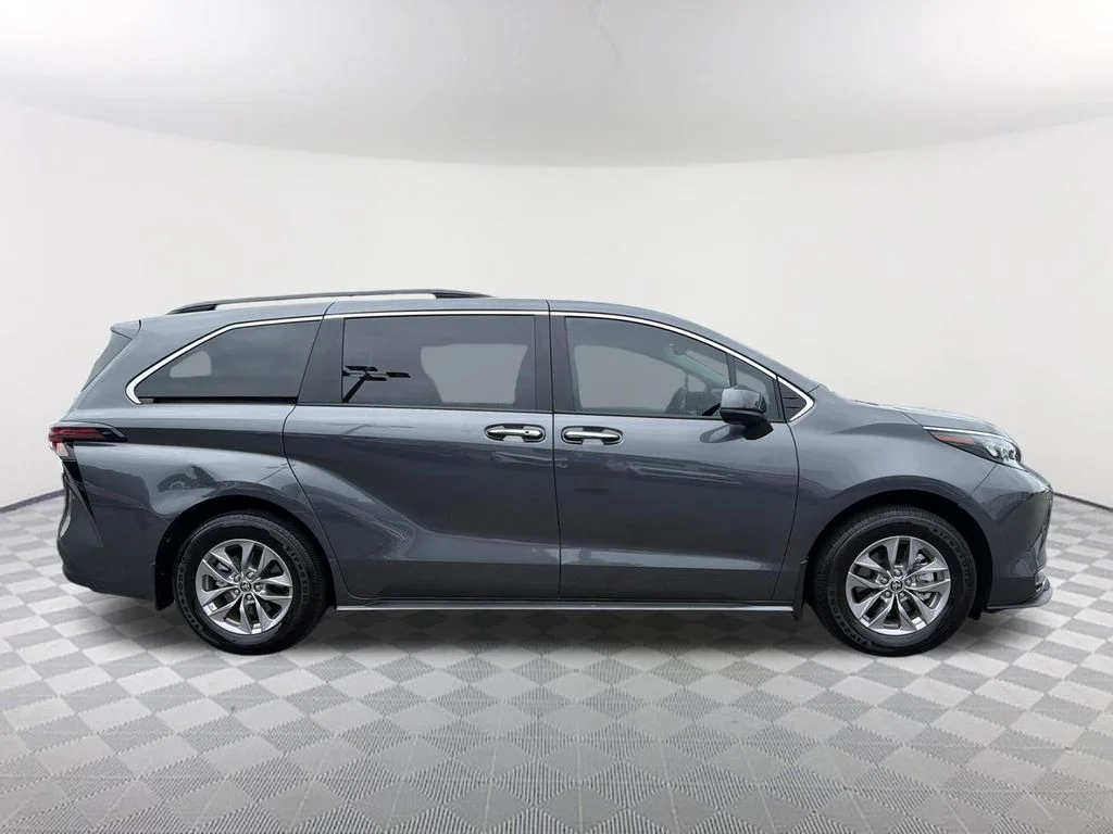 Used 2025 Gray Toyota XLE image 4
