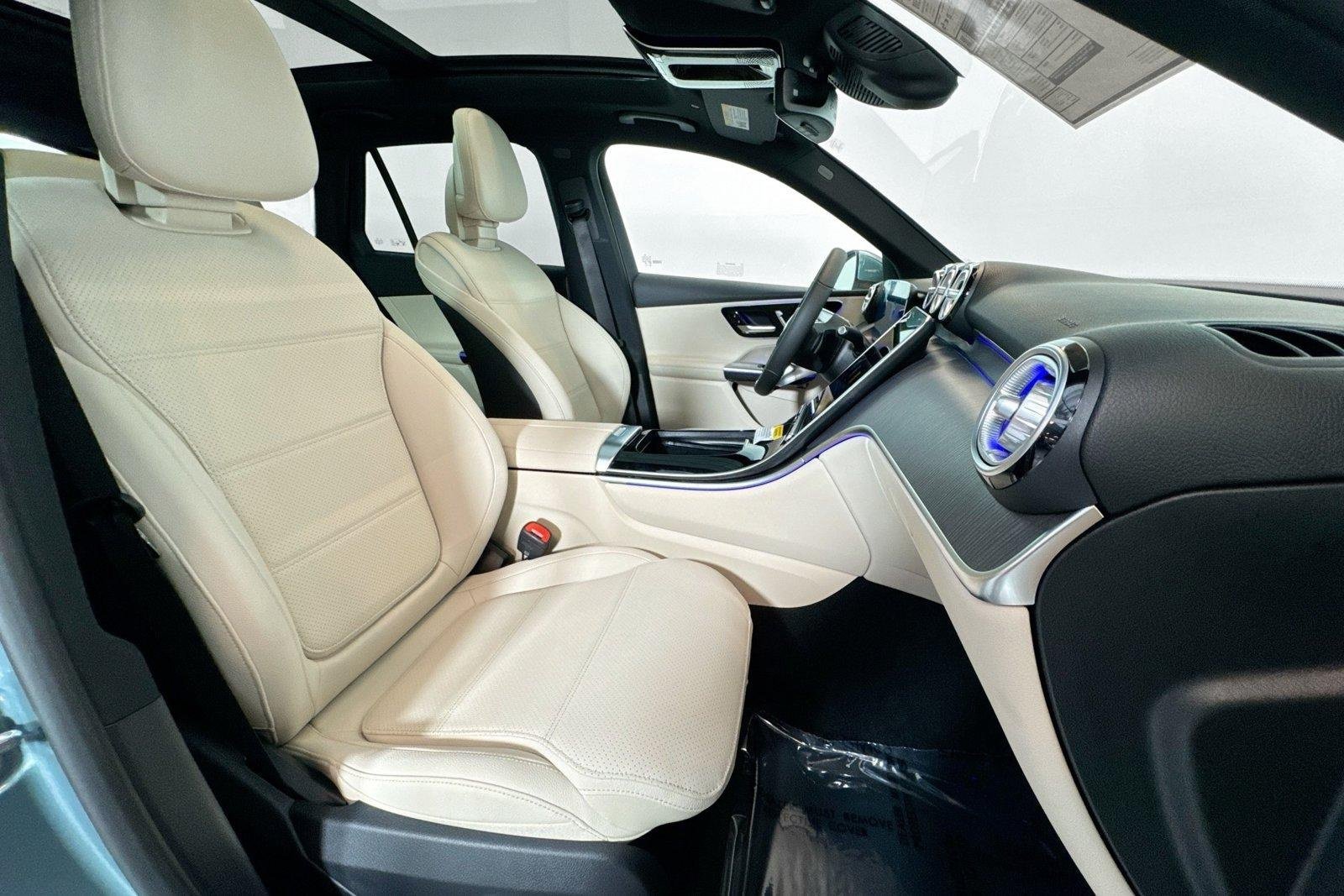 New 2026 Verde Silver Metallic Mercedes-Benz GLC 300 image 26