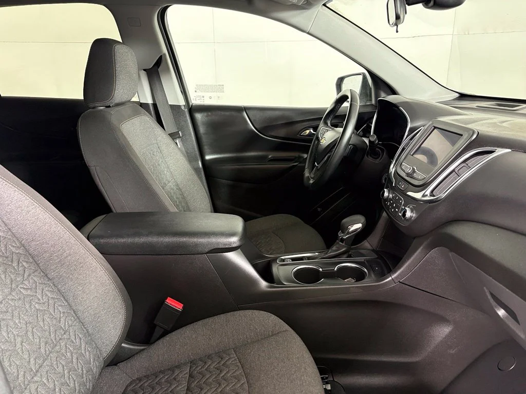 Used 2024 White Chevrolet LT image 14