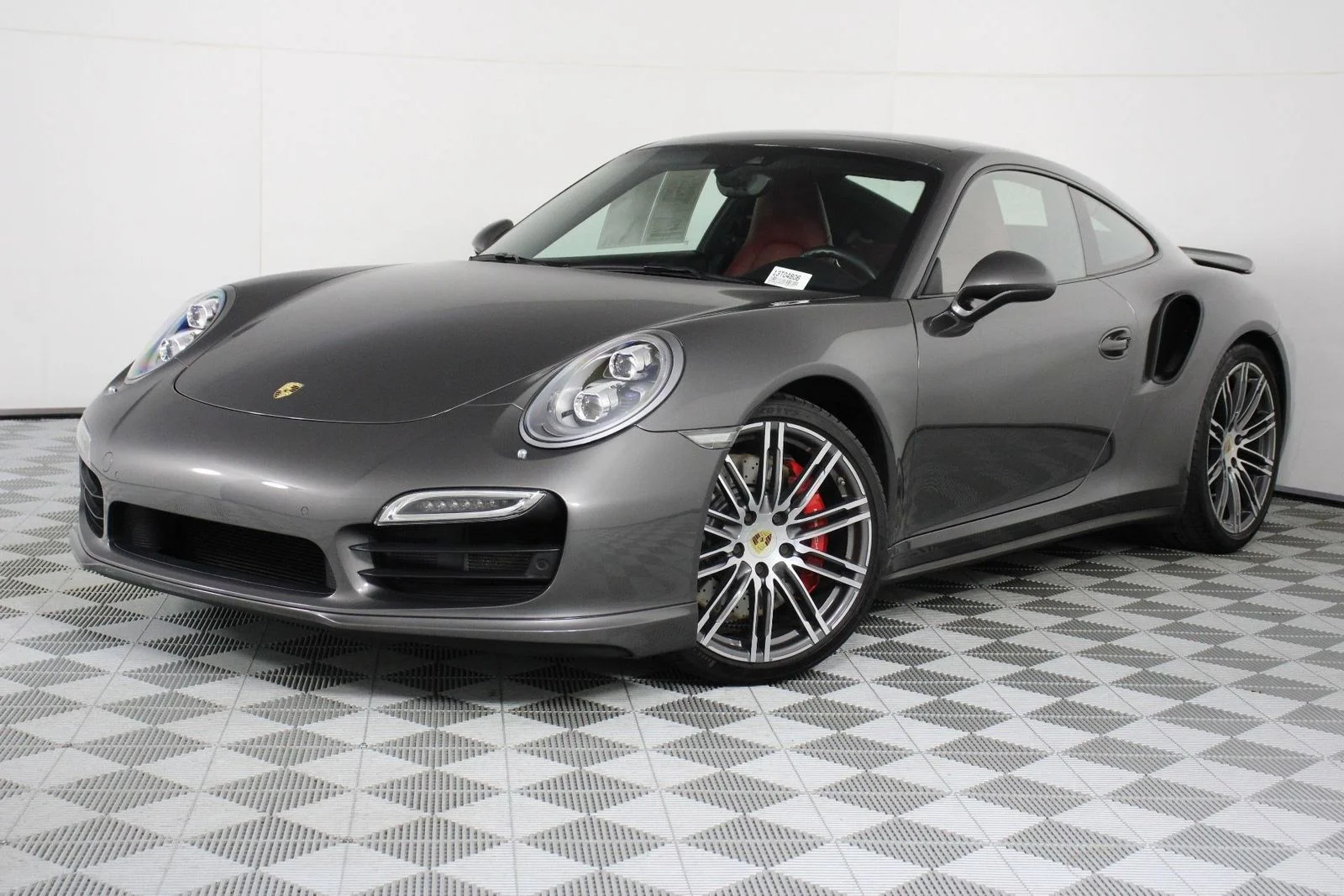 2015 Porsche 911 Turbo Coupe's photo