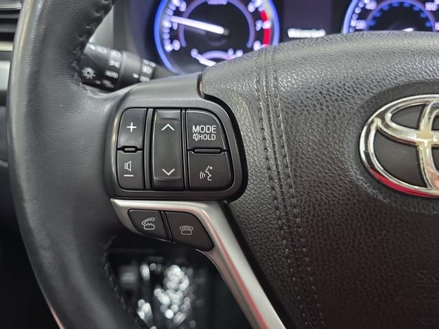 Used 2016 Black Toyota Limited Platinum V6 image 16