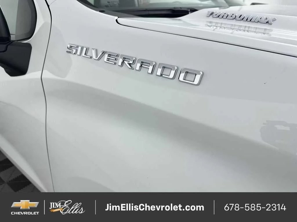 New 2026 Summit White Chevrolet WT image 54