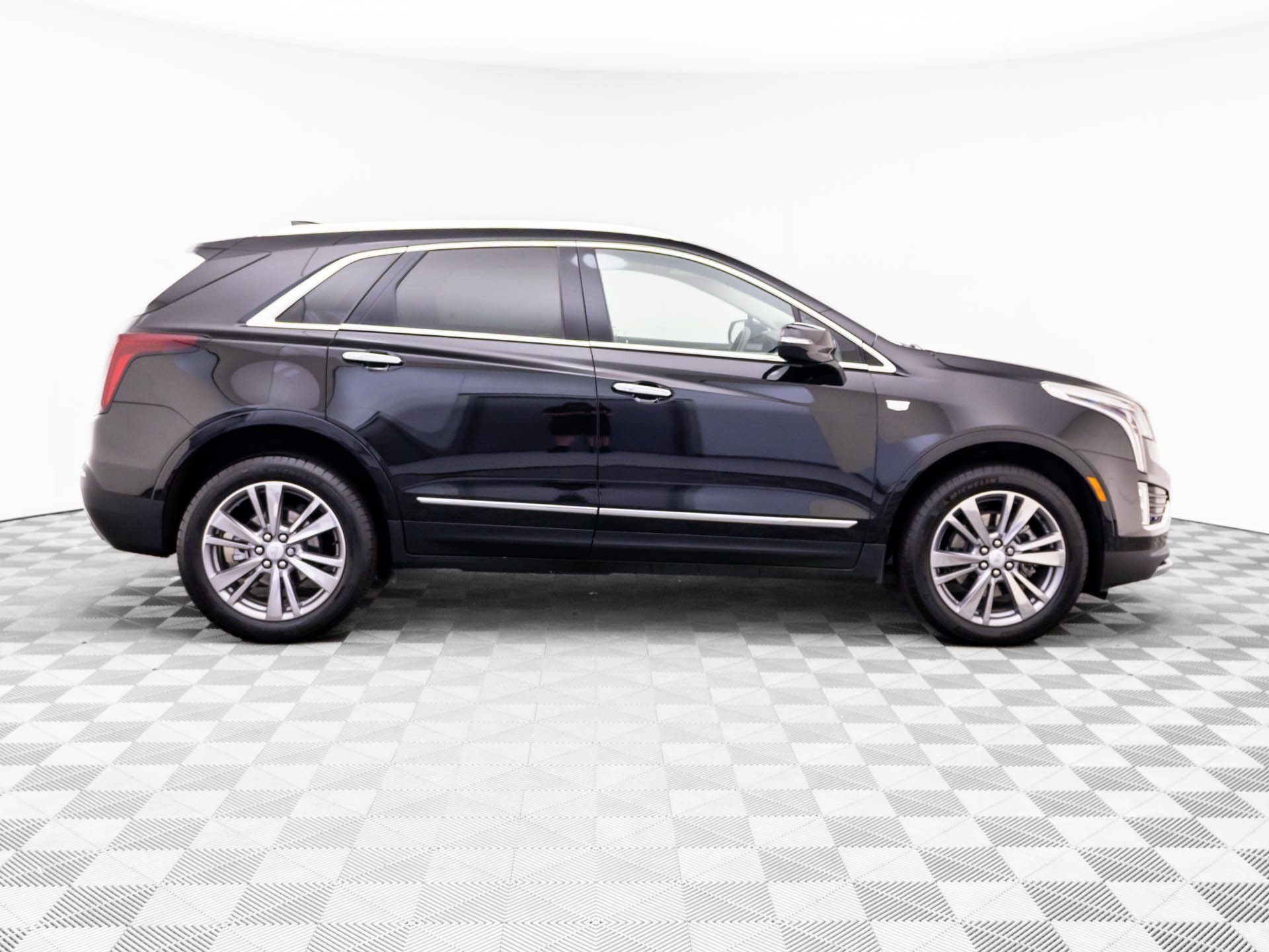 Used 2025 Black Cadillac Premium Luxury image 6