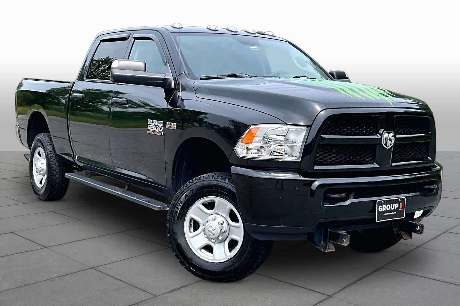 Used 2018 Brilliant Black Crystal Pearlcoat Ram Tradesman image 3
