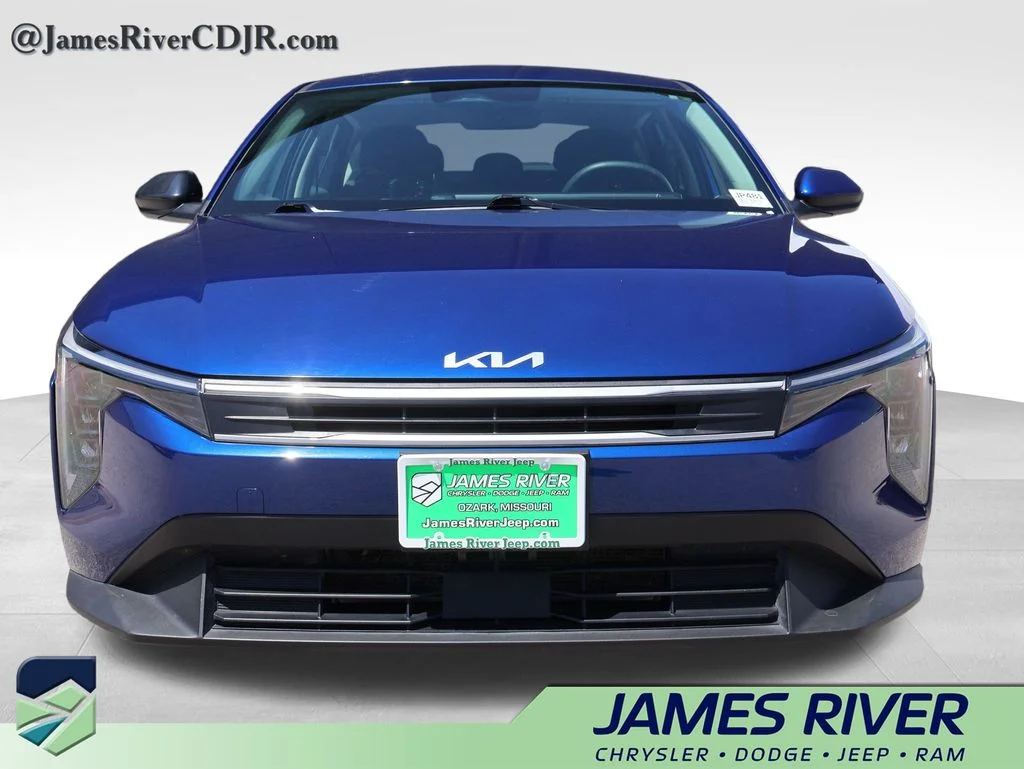 Used 2025 Blue Kia LXS image 7