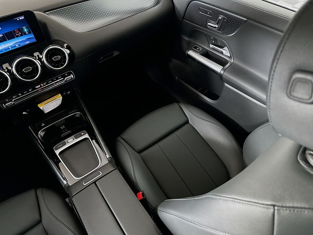 New 2026 Night Black Mercedes-Benz GLA 250 image 21
