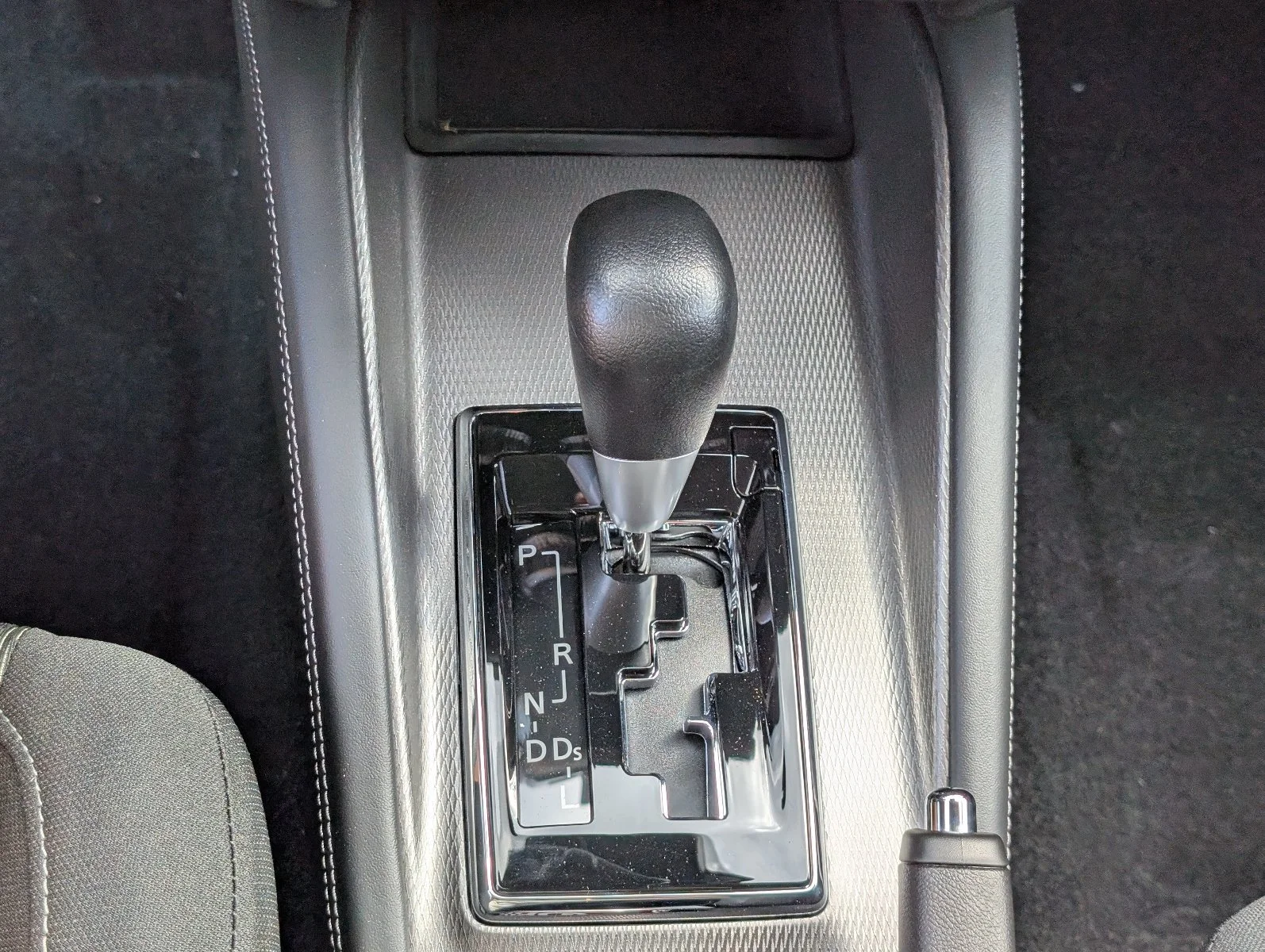 New 2027 Blue Mitsubishi 2.0 ES image 21