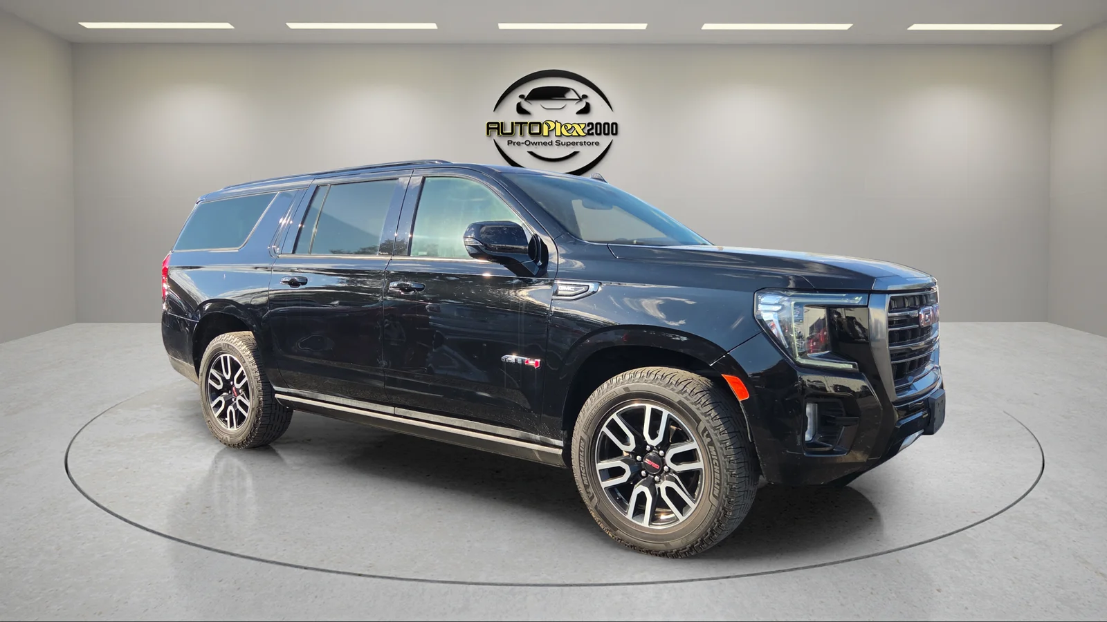 2021 GMC Yukon 4WD AT4's photo