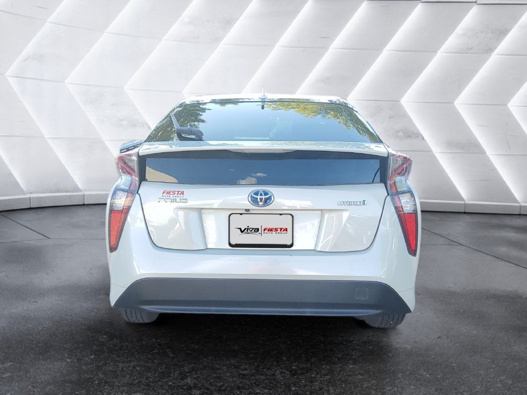 Used 2016 White Toyota Four image 5