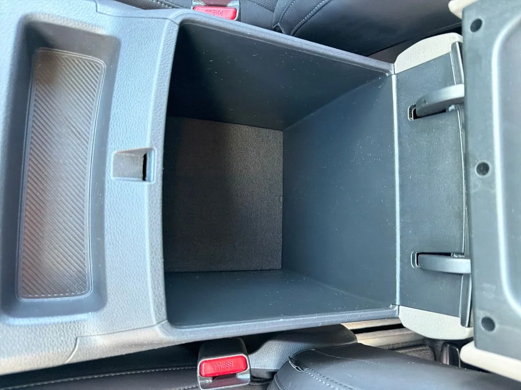 Used 2025 Gray Kia LXS image 25