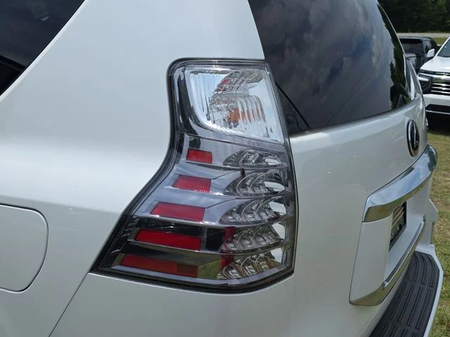 Used 2021  Lexus 460 image 37