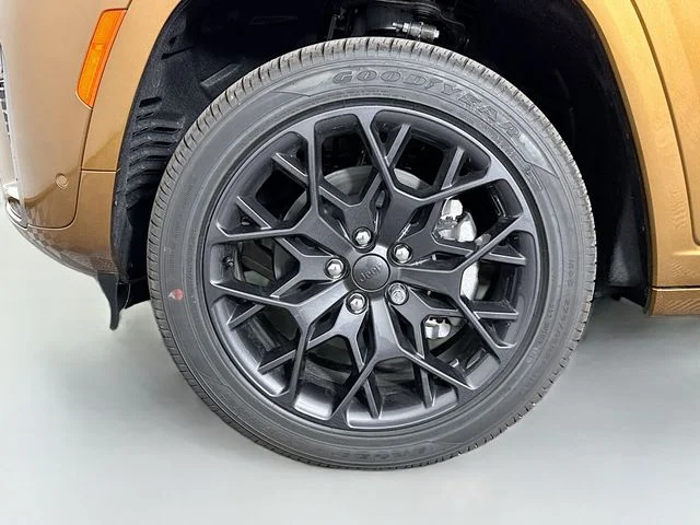 New 2026 Brown Jeep Summit image 33