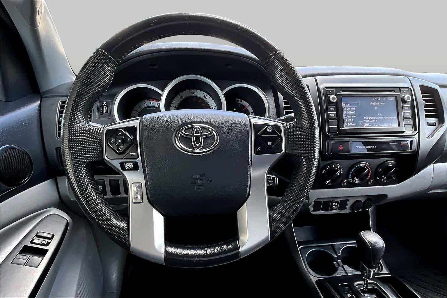 Used 2015 Black Toyota  image 6